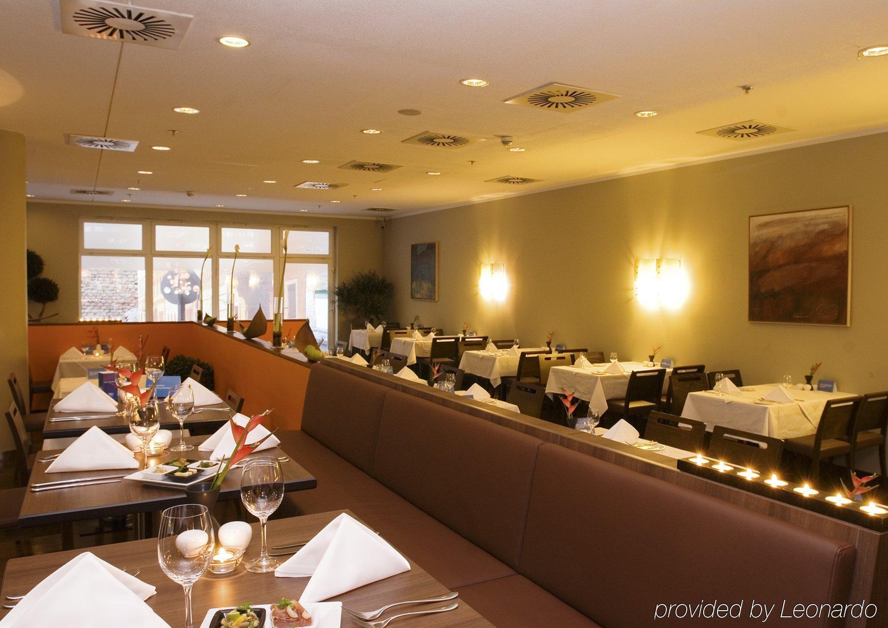NH Budapest City Restaurant foto